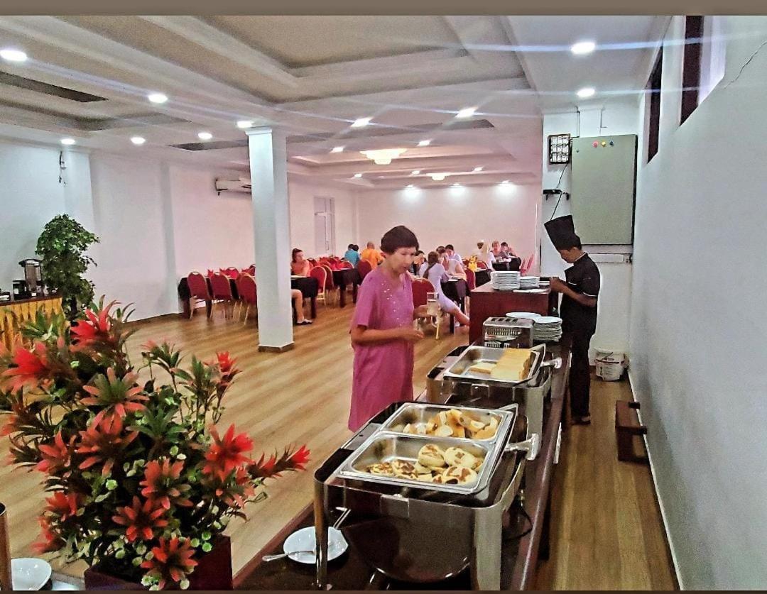Serenade Beach Hotel Hikkaduwa Exterior foto